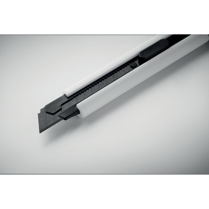 BLADE + - Einziehbares Cuttermesser
